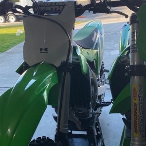 Meet your Posher, Brady